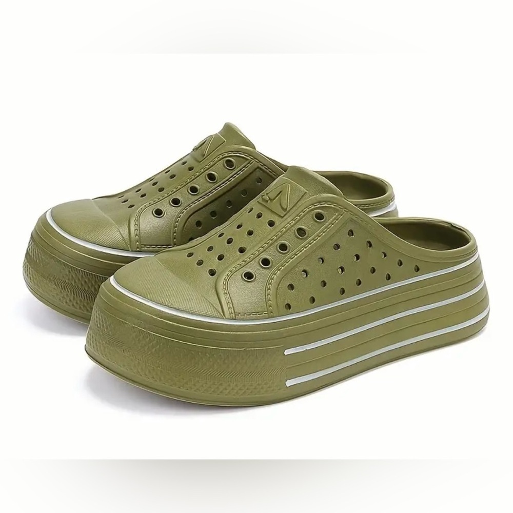 LAST ONE Green Slip-On Platform Clogs